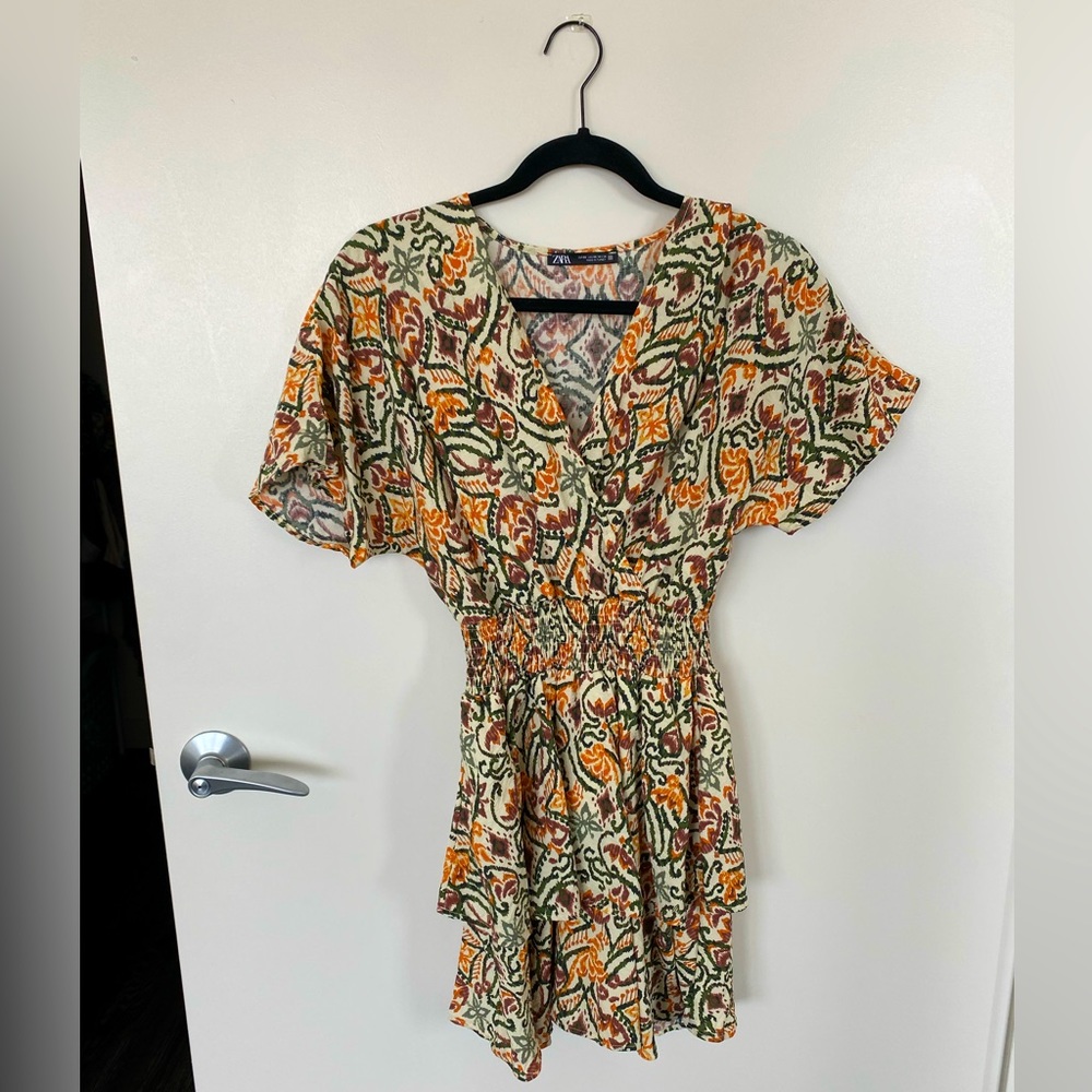 Zara short sleeve tropical print dress. Size extra small. Worn once.